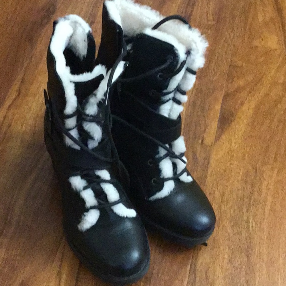 Ugg boots size 7.5